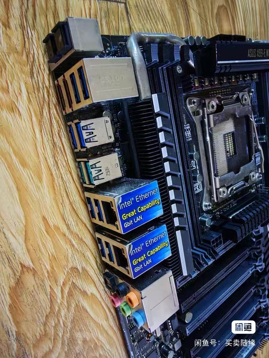 Carte mère ASUS X99-E WS/USB 3 - Ddr4 Ram avis et prix